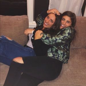 Meet your Posher, Emilee